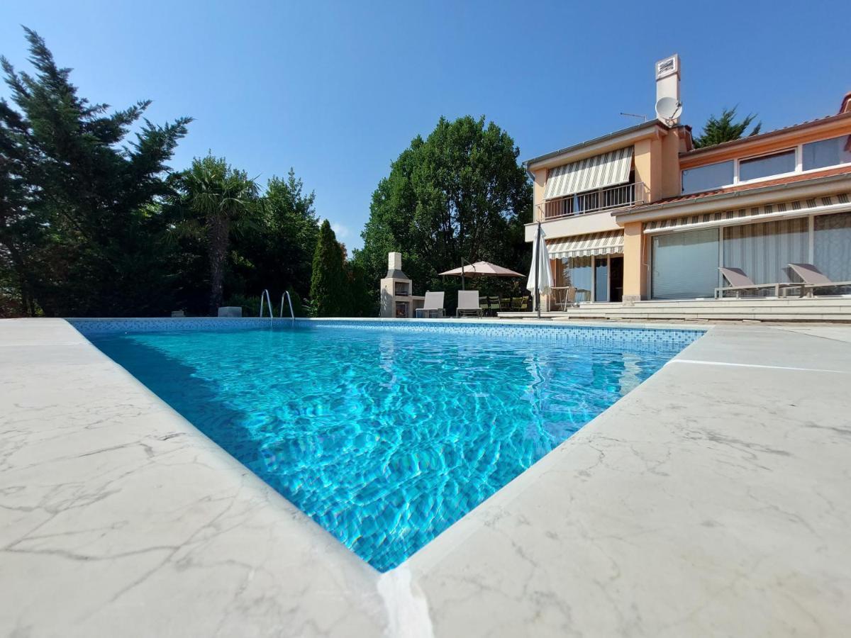 Apartments In Villa Azra Рийека Екстериор снимка