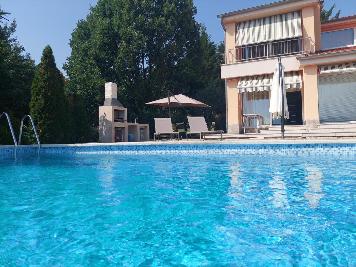 Apartments In Villa Azra Рийека Екстериор снимка