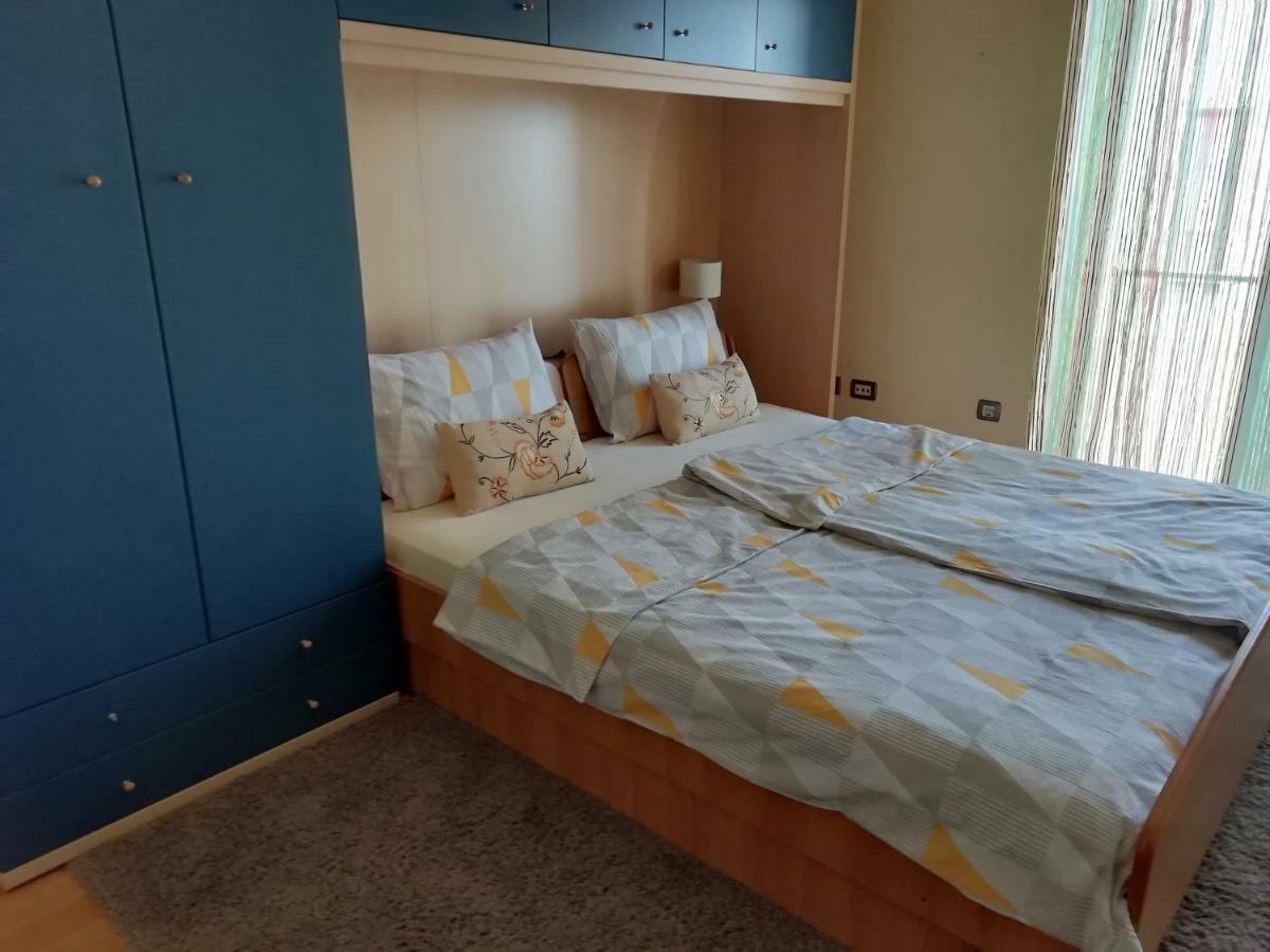 Apartments In Villa Azra Рийека Екстериор снимка